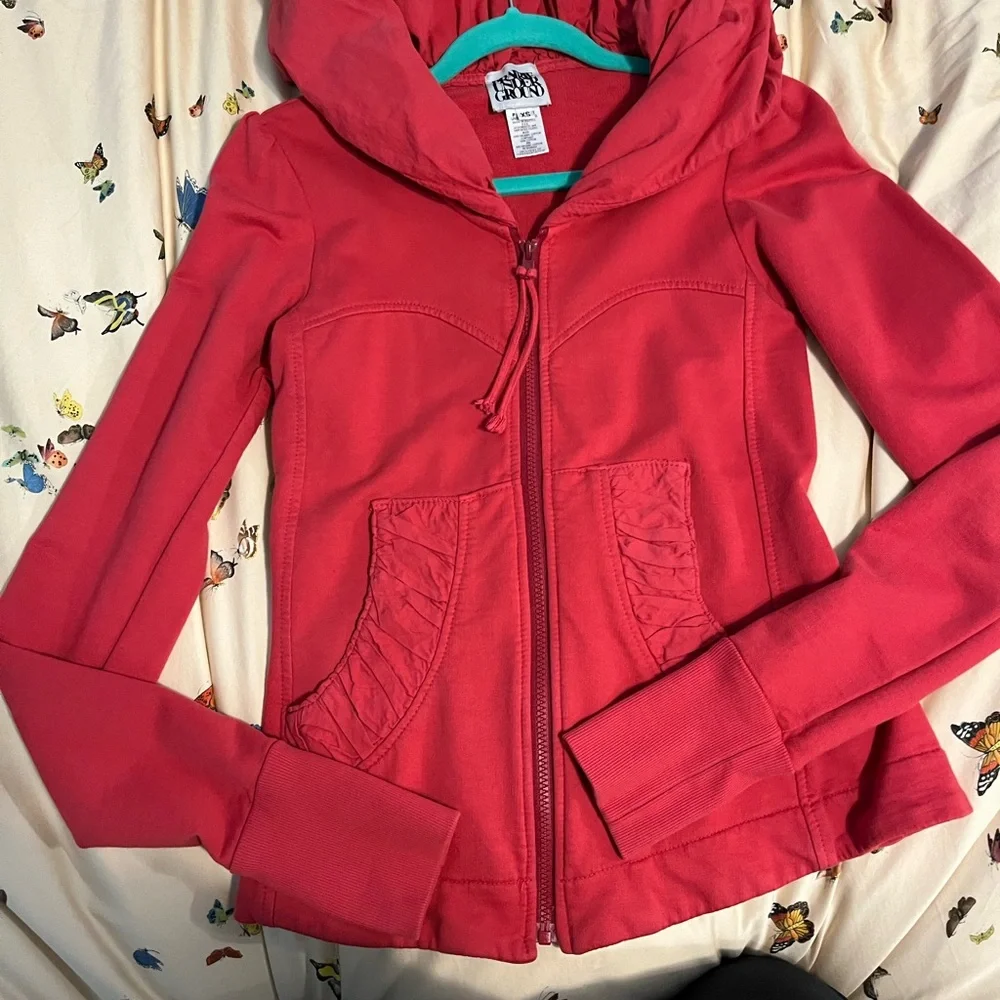 Short Cloak Hoodie Lipstick EUC XS - Picture 5 of 6